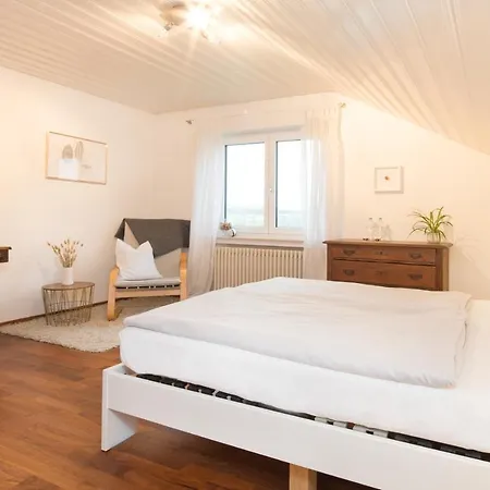 Moderne Ferienwohnung In Der Natur - 3 Schlafzimmer & 1,5 Baeder Markdorf Buitenkant foto
