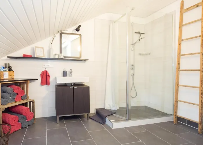 Moderne Ferienwohnung In Der Natur - 3 Schlafzimmer & 1,5 Baeder